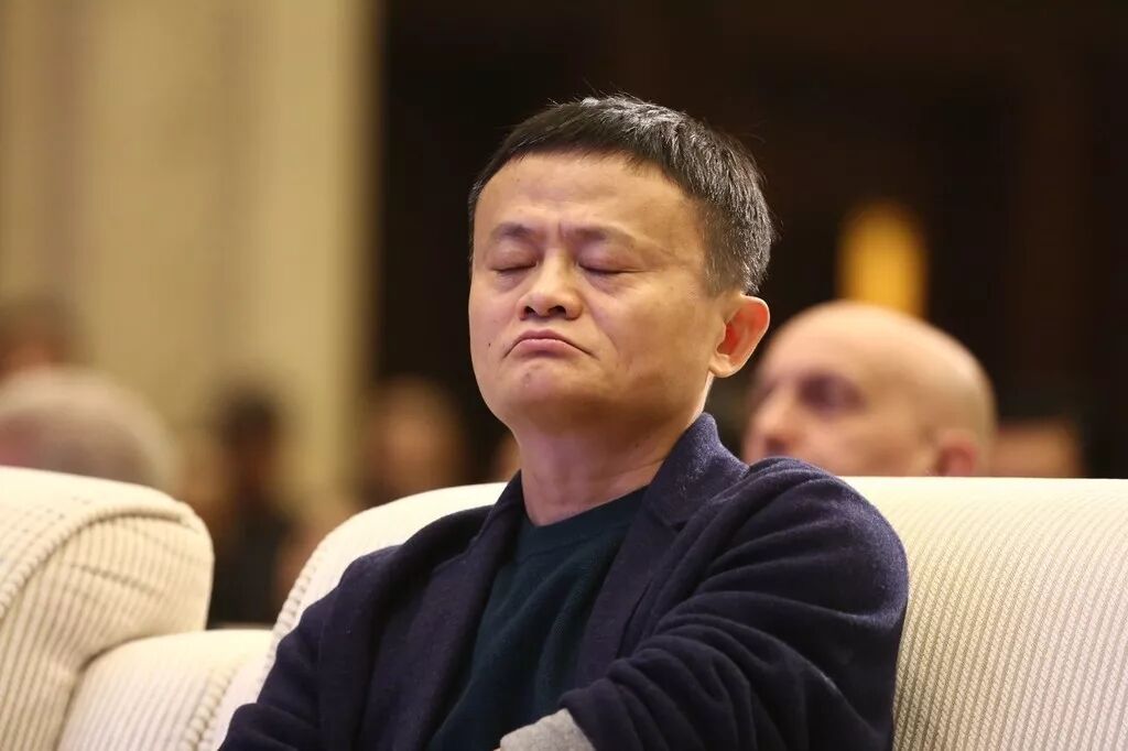 马化腾凌晨4点看产品，马云一年飞行1000小时：成年人的牛逼谈何容易