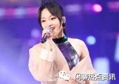 张韶涵是怎么做到同时出现在北京和上海卫视的直播晚会中的?