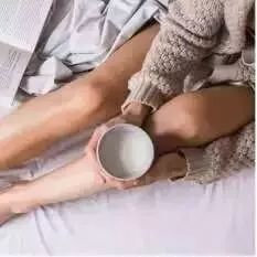 妻子怀孕,丈夫却在小区贴告示这样说…...网友:你家有皇位要继承!?