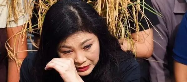 她曾是国家总理,如今却在街头卖大米...... - 超人 - xji630203525700水上人 她曾是国家总理,如今却在街头卖大米...... - 超人 - xji630203525700水上人
