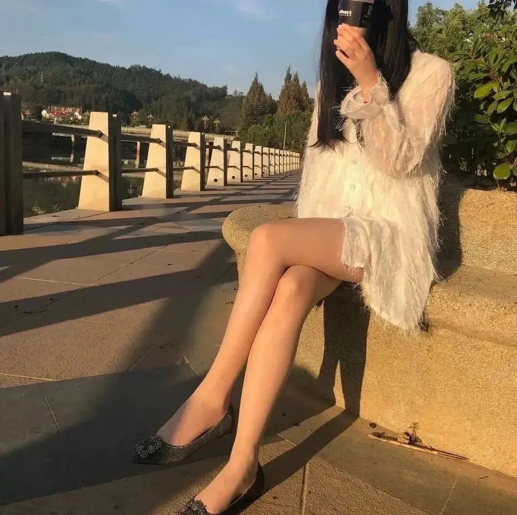 文明点！无毛之女，姑娘，你是来砸场子的吧？