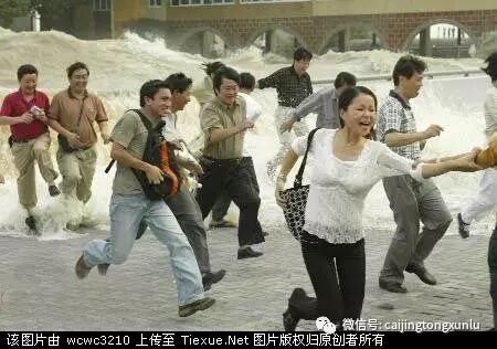 标题党想必大家都不陌生，那种让人恨得牙痒痒却又忍不住点点点的感觉，太深刻！非得给个正儿八经点的解释，就是：其主要行为简而言之即发帖的标题严重夸张，帖子内容通常与标题完全无关或联系不大。