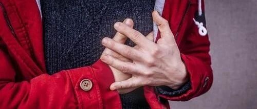 最伤心脏的8种行为，熬夜只能排第4，第1意想不到…