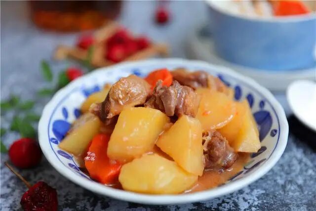 女性常吃这“碱性食物”，口臭消失了，皮肤细腻，头发乌黑亮丽