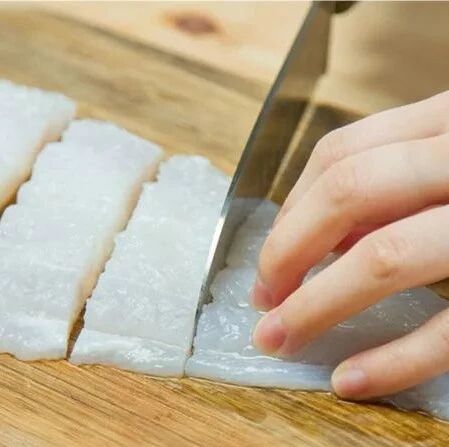 鱼香鱼块的家常菜，外酥里嫩，老人小孩都爱吃！