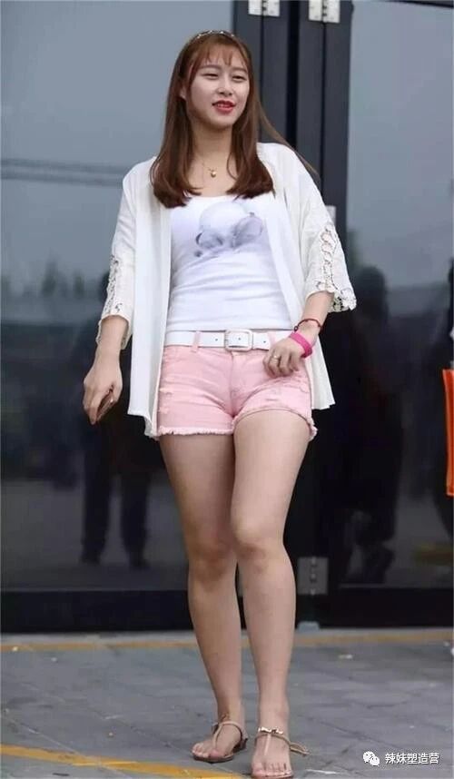 文明点！无毛之女，抓了条美人鱼，该怎么办好