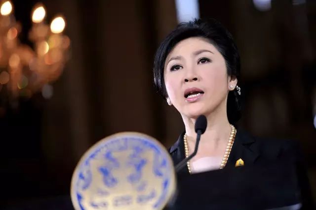 她曾是国家总理,如今却在街头卖大米...... - 超人 - xji630203525700水上人 她曾是国家总理,如今却在街头卖大米...... - 超人 - xji630203525700水上人