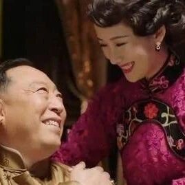 60岁倪大红隐藏多年老婆曝光，姐姐身份更大咖，网友：难怪一直藏着掖着！