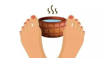 泡脚的时候加点它，三天逼出体内所有湿寒！再也不用去拔罐了！