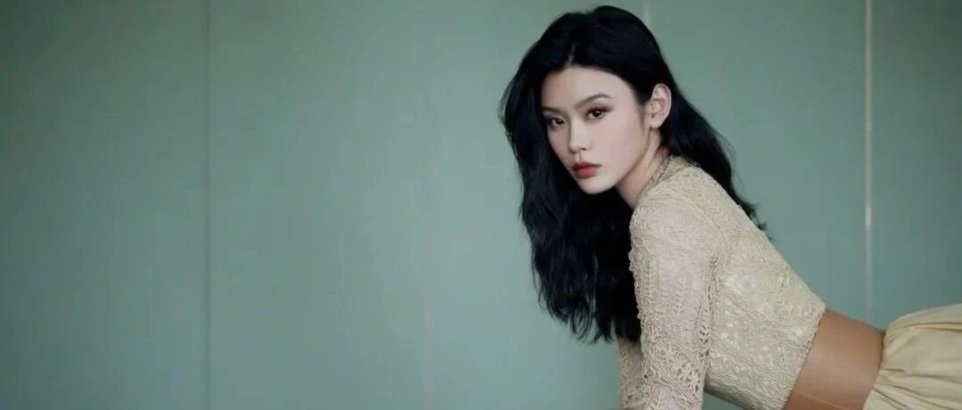 奚梦瑶产女！两年抱俩速度太快？网友：豪门媳妇的底气，全都要靠自己挣！