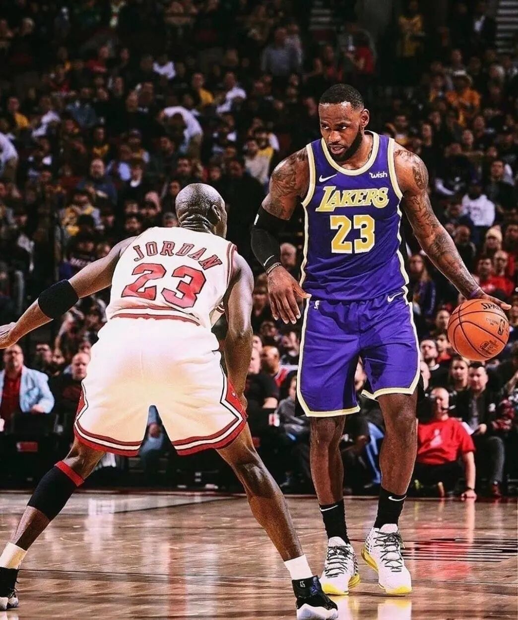 詹姆斯若打到40岁，能像乔丹一样，场均得到20+6+4吗？