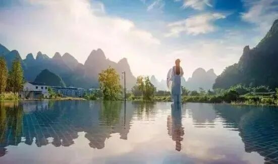 人最大的教养，不是礼貌，不是客气，而是……