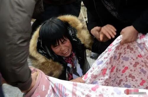 46岁男子突发脑梗，医生提醒：饭后2件事，劝你少做！