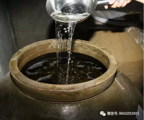 茅台镇酱香型白酒的档次是这样划分的！