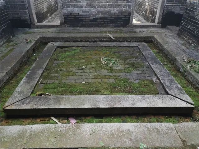 两广山区隐藏着郑成功后裔一族 选址营建奇门村六德堂 深藏 玄机