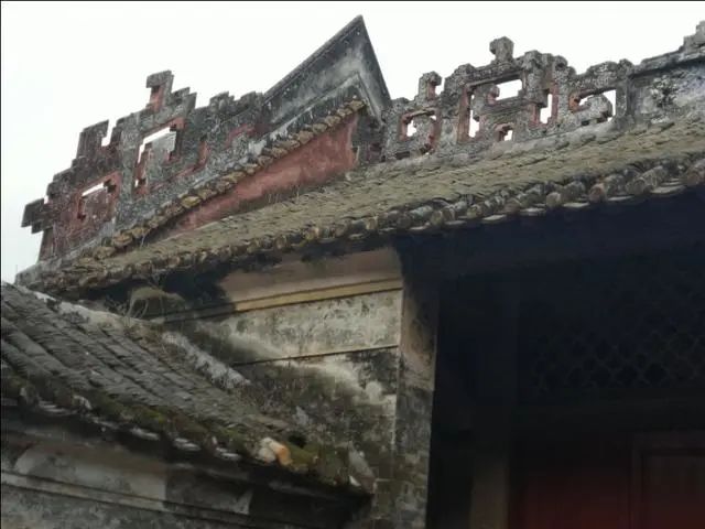 两广山区隐藏着郑成功后裔一族 选址营建奇门村六德堂 深藏 玄机