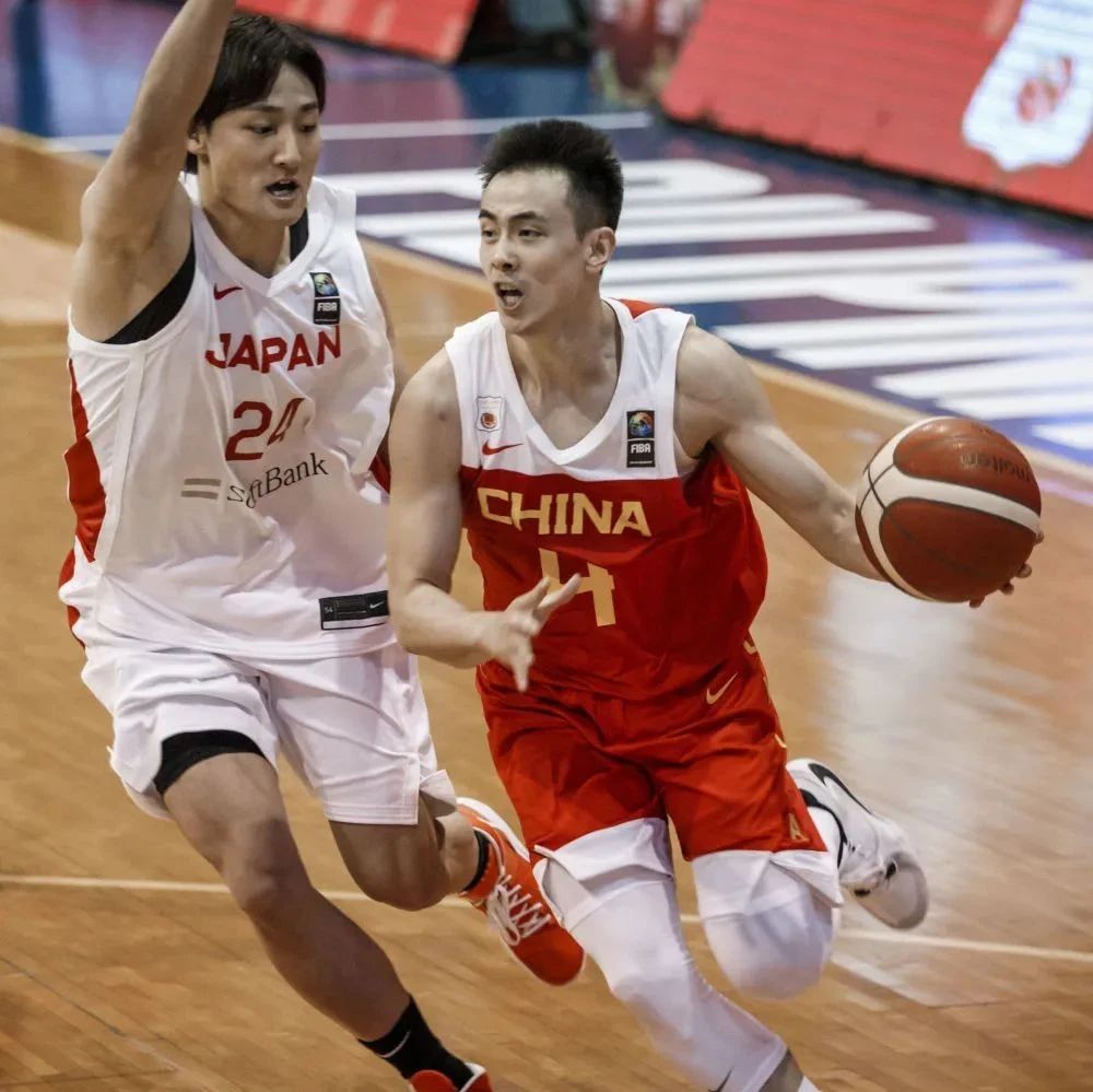 中国男篮亚预赛再胜日本队提前晋级