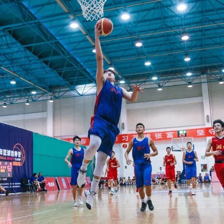 13-16岁的篮球少年请注意，湖北省青年队公开招新了！