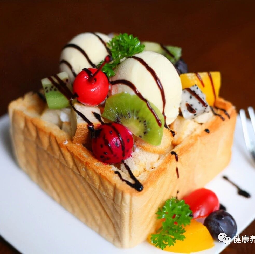 出现脑梗，食物中肥肉未上榜，第一名很多老人经常吃