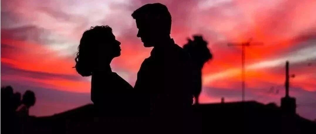 异性交往：女人老不老实，无需试探，以下3个地方足以暴露