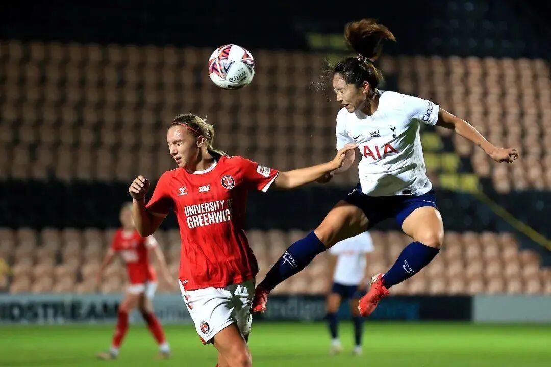 被贾秀全弃用的女足名将在英超大放异彩