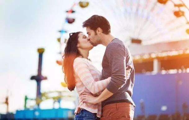 十二星座不再爱你的表现！