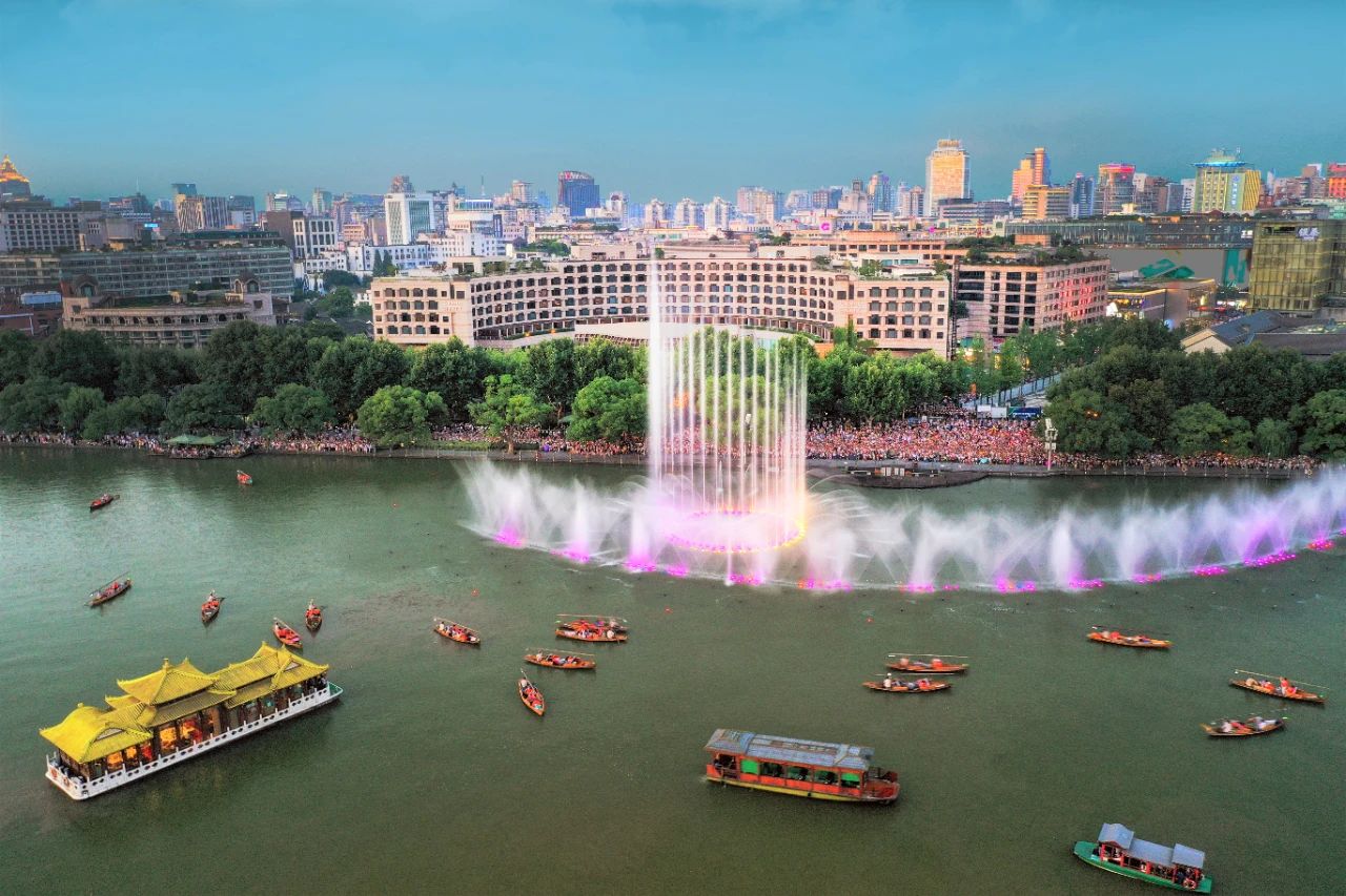 潜派旅行