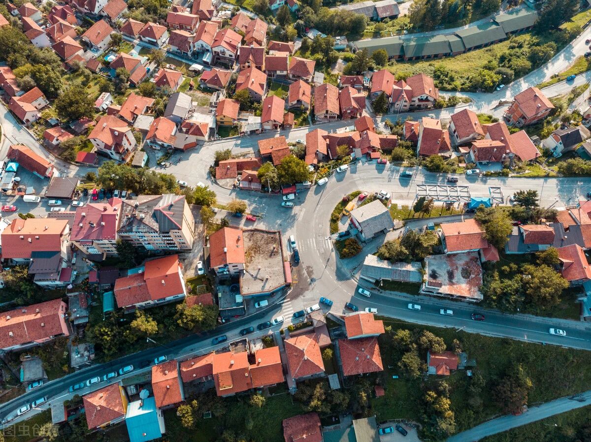 轻钢、砖混、木材哪种建房比较好？比较后一目了然