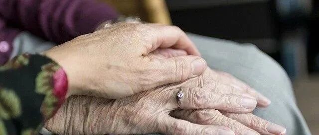 老年痴呆提前34年就有征兆！你以为的这些好习惯，其实都是痴呆元凶！