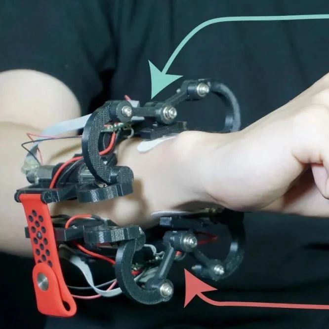 大号“手环”，利用小臂模拟阻力的体感反馈系统来袭