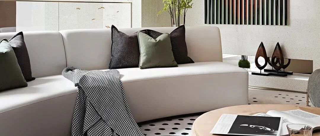 以艺术化的人或物构成情景故事感，在与人的互动中提升场地的记忆度，并且，为人们带来更高级的情景体验