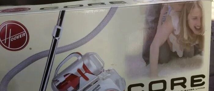 这吸尘器包装盒不对劲