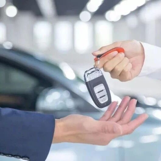 停车被堵找不到车主怎么办？学会这几招即可解决