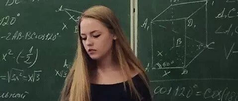 西班牙女老师穿紧身衣上课，看呆学生！这才是真正的“暴露”吧......