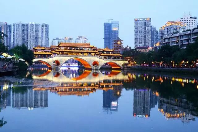 这所985大学被调侃为“巨无霸”大学，但其口碑很好全国知名