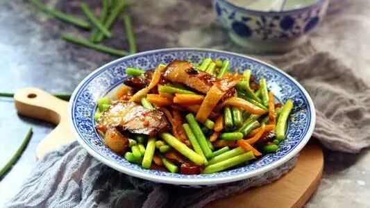 “高胆固醇”食物排行榜公布,不是猪肉,还被很多人当补品吃