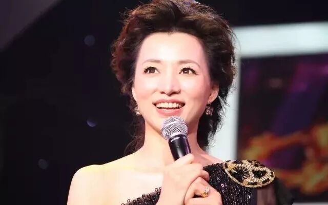 姐妹花嫁给同一丈夫,结婚多年都没怀孕,向体内塞的药丸找出原因