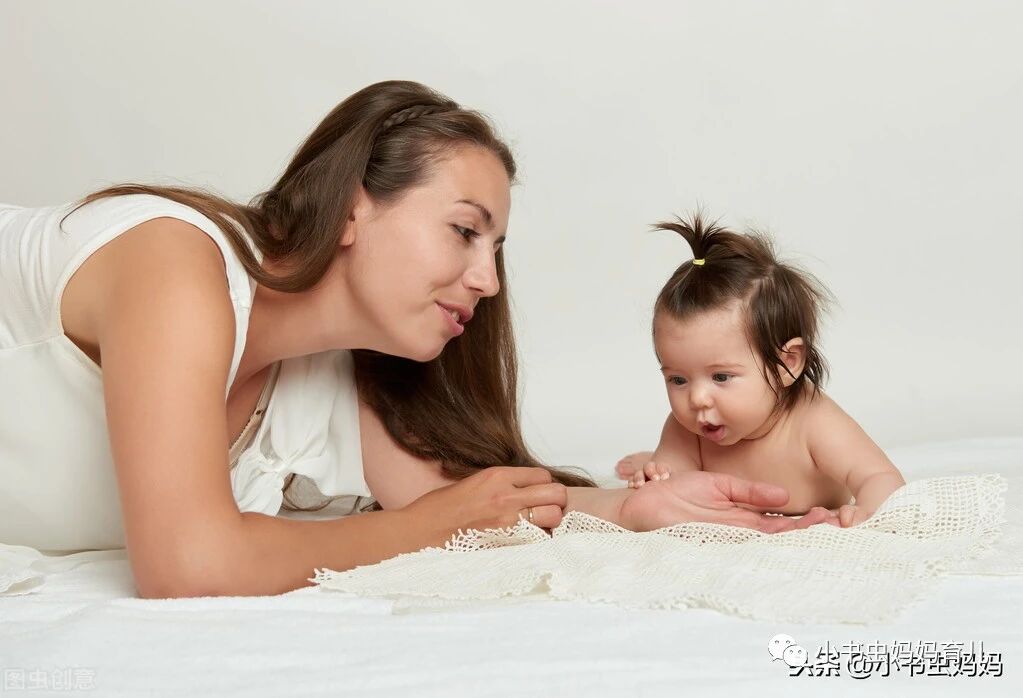 4个月孩子一直不愿意翻身，妈妈快用三个小练习，让娃轻松学会翻身-幼师课件网
