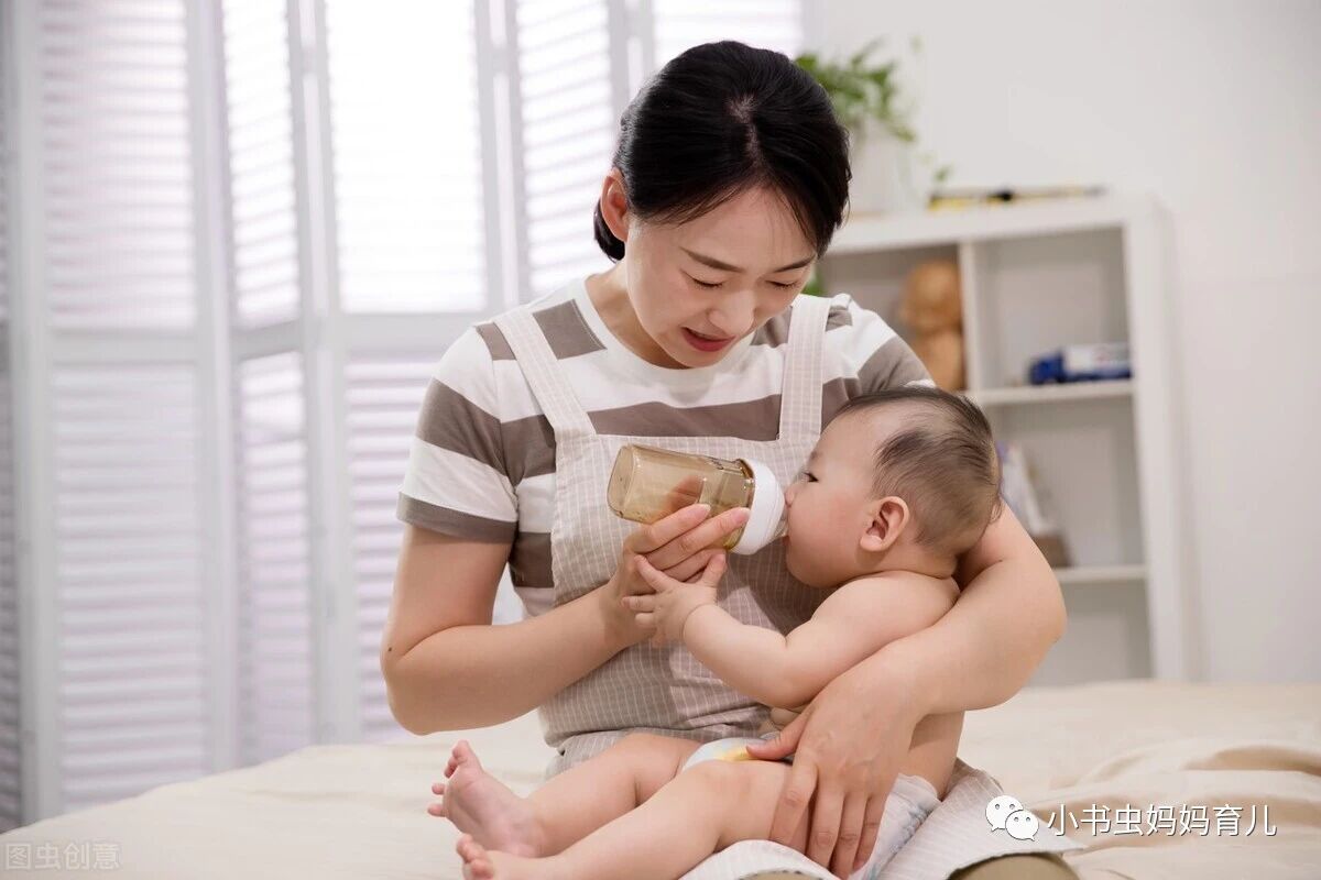 孩子吃奶总是吃吃停停？有3个原因，送上正确应对方法-幼师课件网