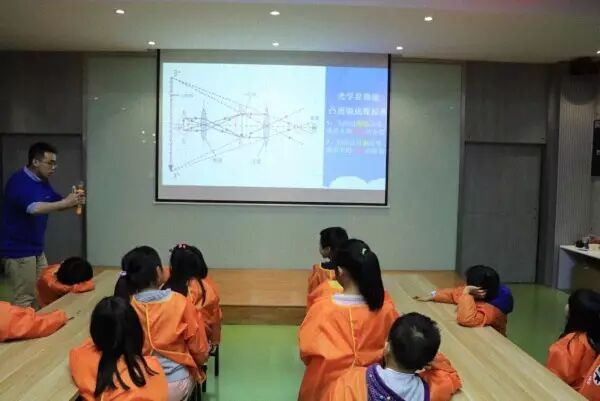 创客行|科学遨游肉眼无法看到的“世界”