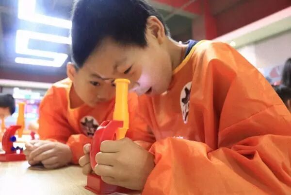 创客行|科学遨游肉眼无法看到的“世界”