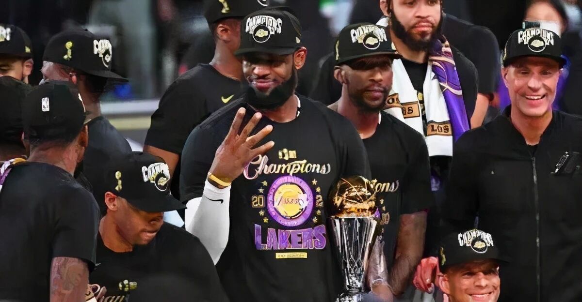 佩林卡：勒布朗已35岁，新赛季将强制缺席多场比赛