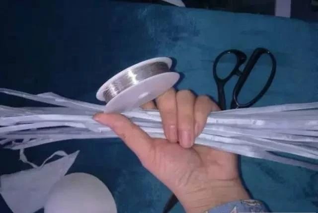 旗袍花扣的制作方法，方法简单容易操作