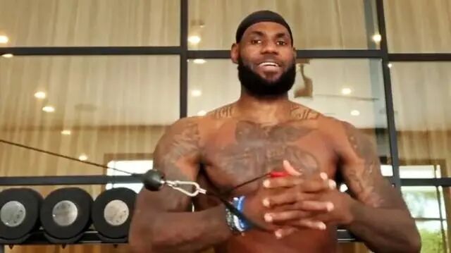 夺冠后五天就恢复训练！詹姆斯自律令人叹服，这次他还带上了女儿