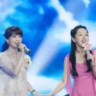 孟庭苇、杨钰莹两大美女同台演出,歌声迷人,听醉了!