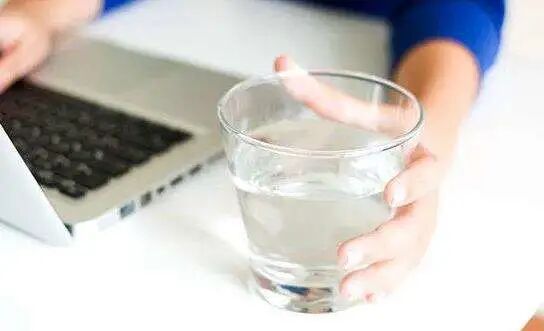 身体这4个地方发红, 说明你是长寿体质, 哪怕只占一个!