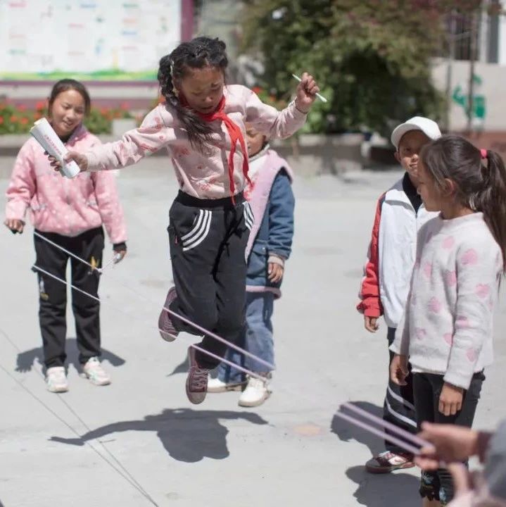 雪山那边的小学