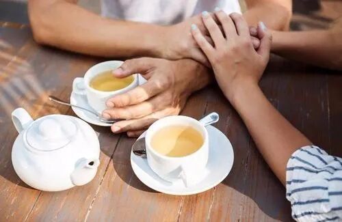 男子凌晨突发脑梗，2小时后离世！医生叹息：饭后最忌1件事，劝你少做点