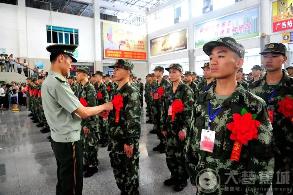 宁德市150名兵哥哥入伍啦!让我们一起来欢送一下帅气的兵