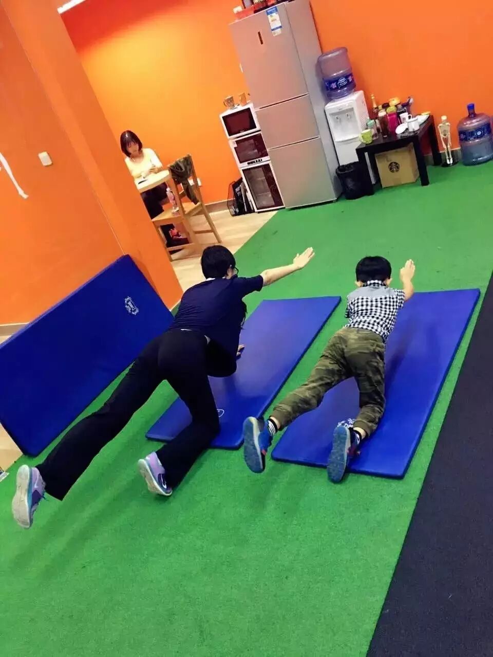 普通二胎妈妈自述:马甲线真没那么难,两个月我做到了-怀孕期